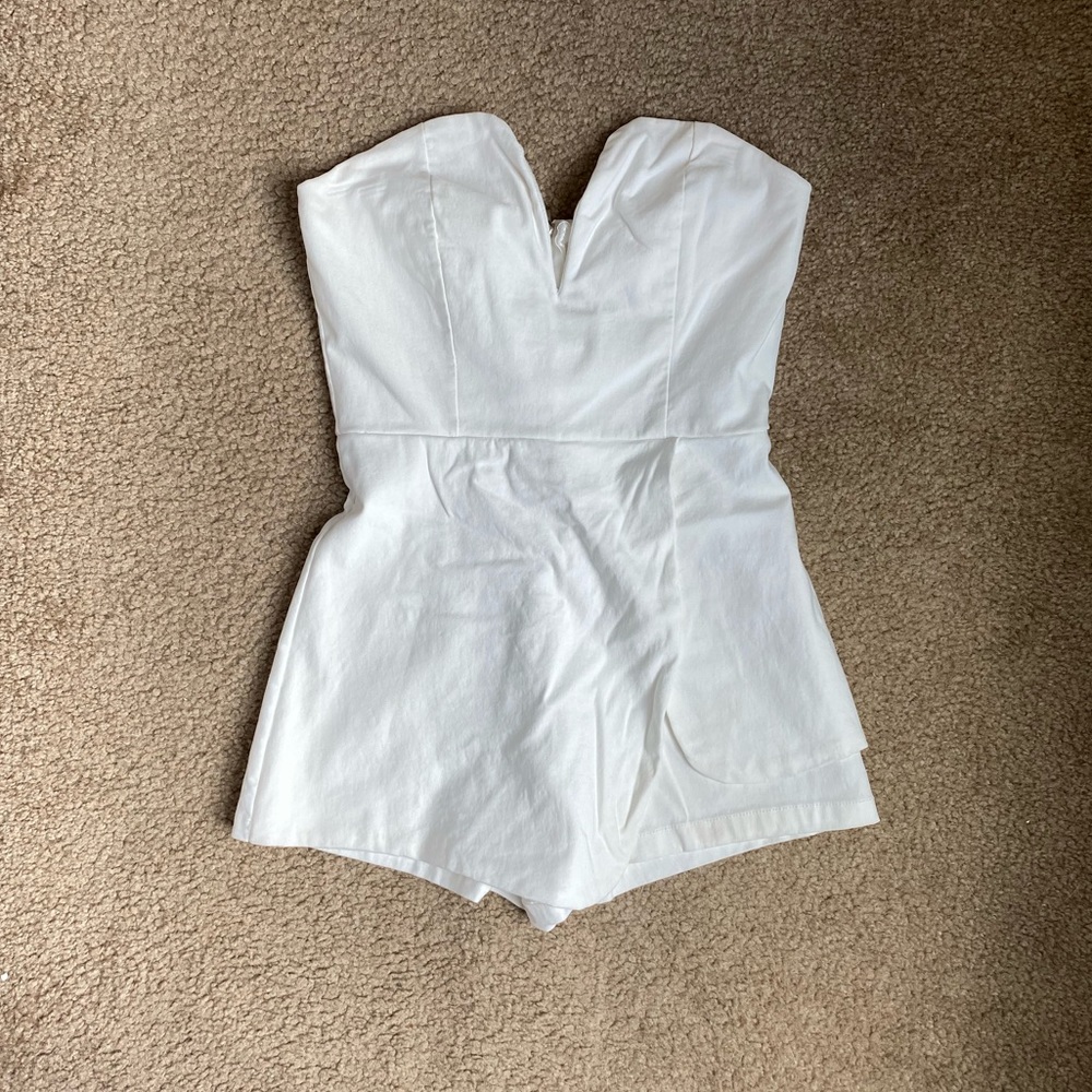 🕊️ FOR SEINNA WHITE ROMPER